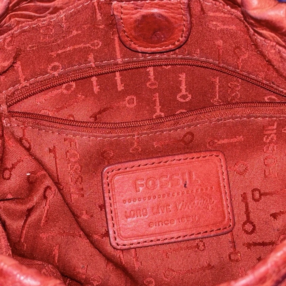 Fossil VTG Talita drawstring Crossbody Hobo bag Tooled Genuine Rust Red Leather - Picture 5 of 9